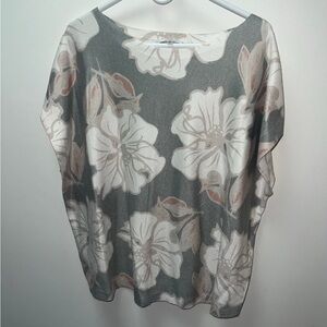 Vita Milano Gray Floral Print Top Size XL